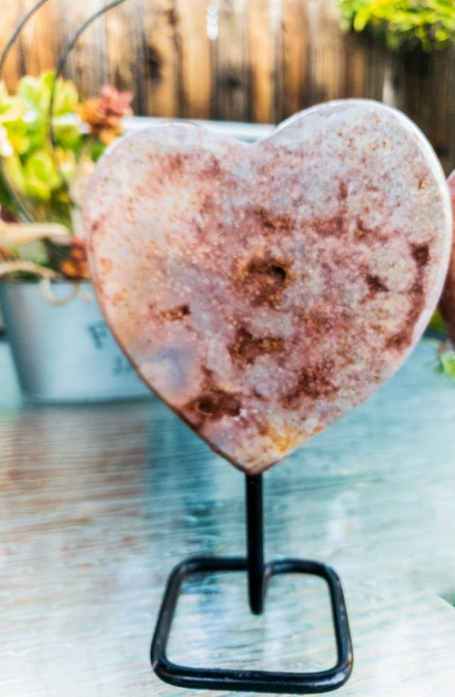 Pink Amethyst Heart Display Piece Home & Garden Pink Corydalis S