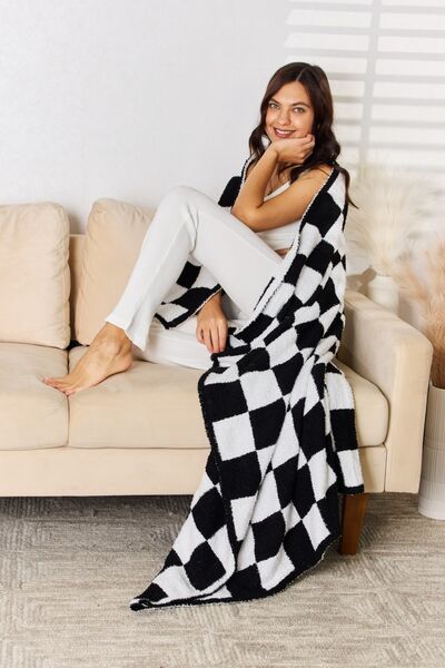 Cuddley Checkered Decorative Throw Blanket Trendsi