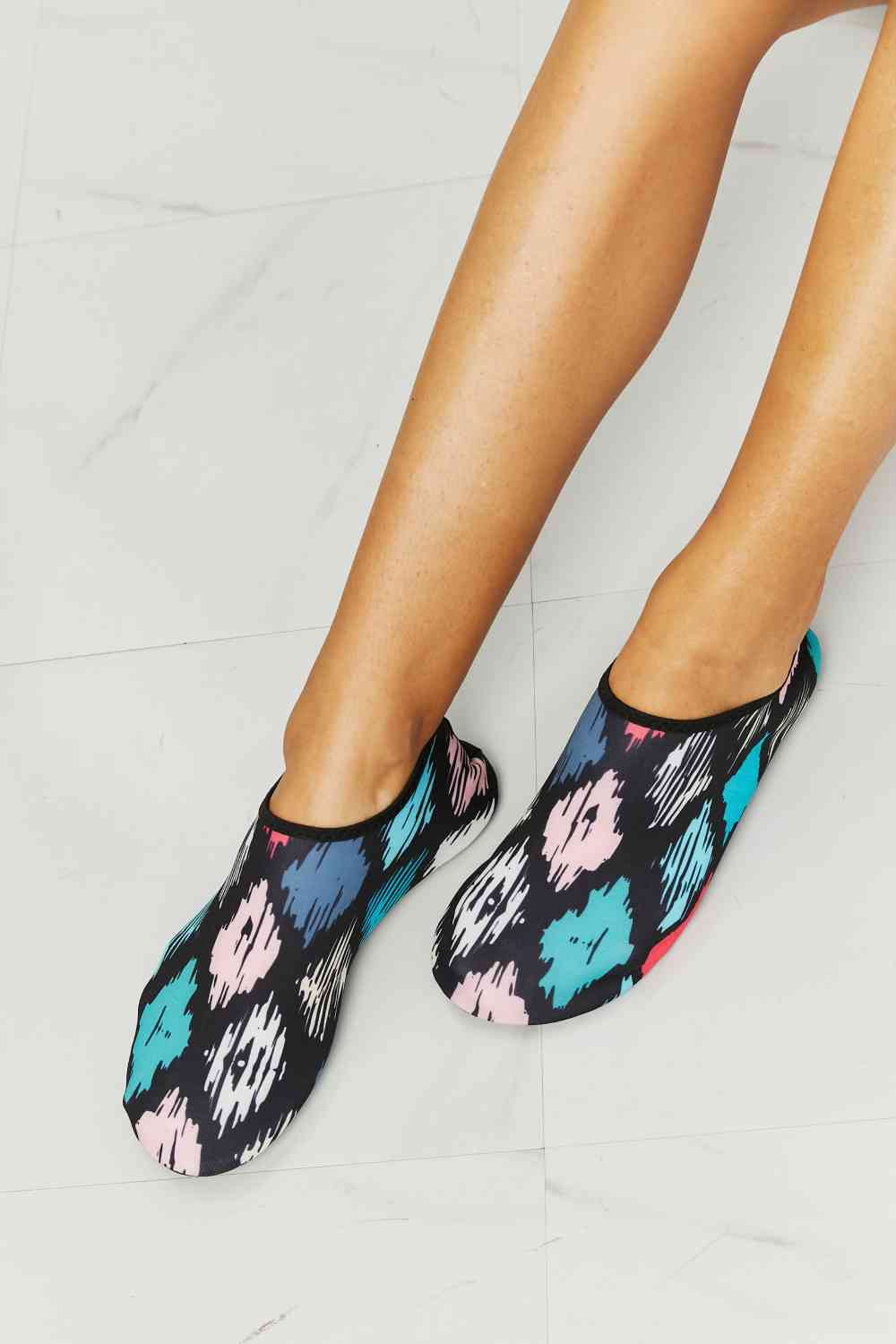 MMshoes On The Shore Water Shoes in Multi Jassorted Multicolor XS