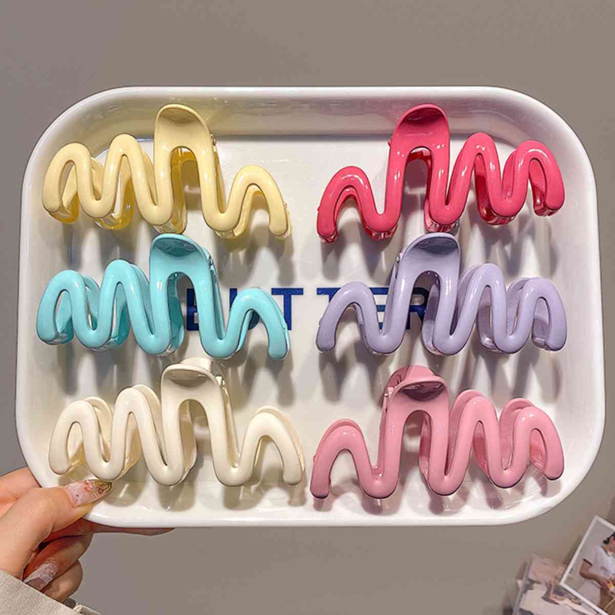 Resin Wave Hair Claw Clip Jassorted