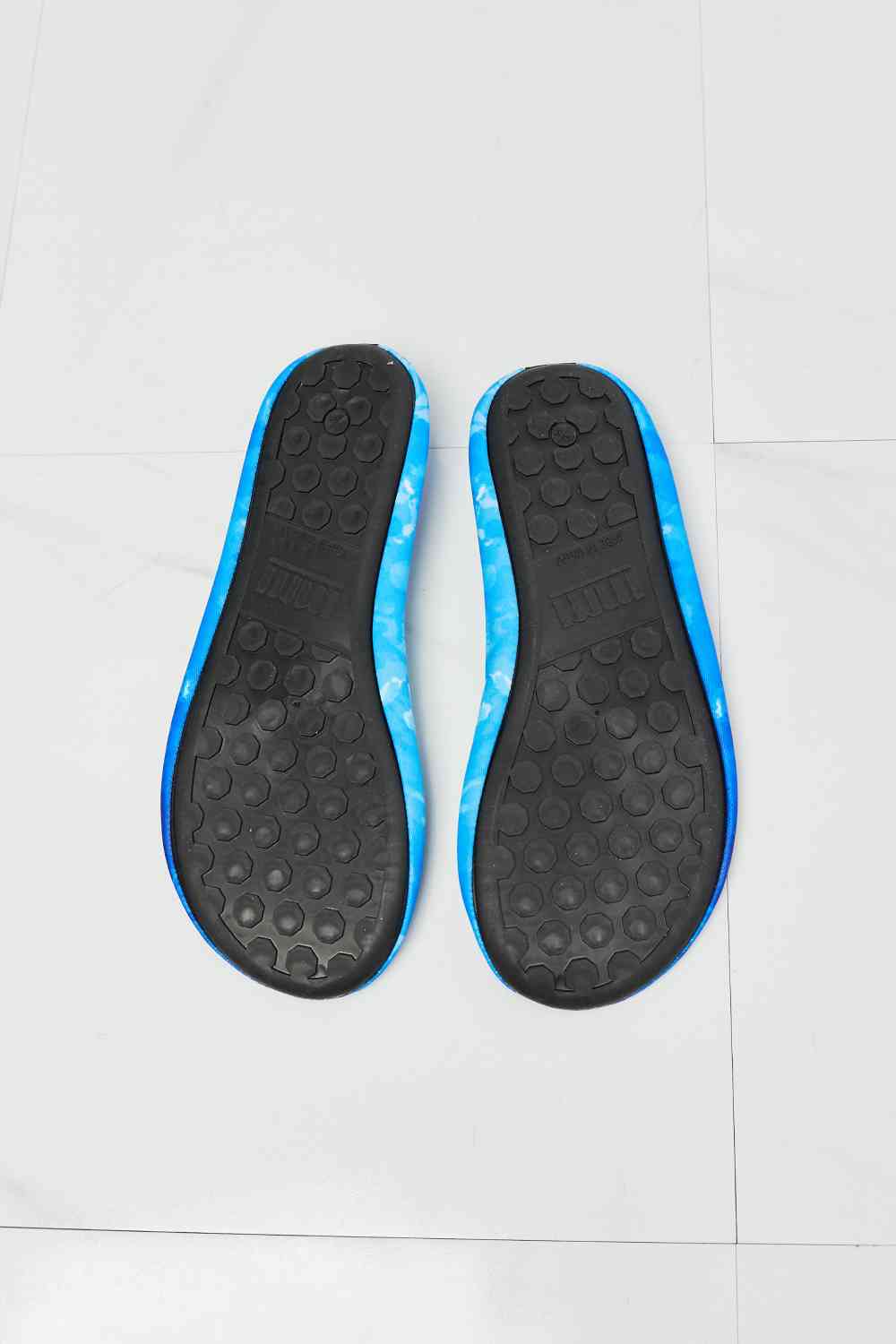 MMshoes On The Shore Water Shoes in Blue Jassorted