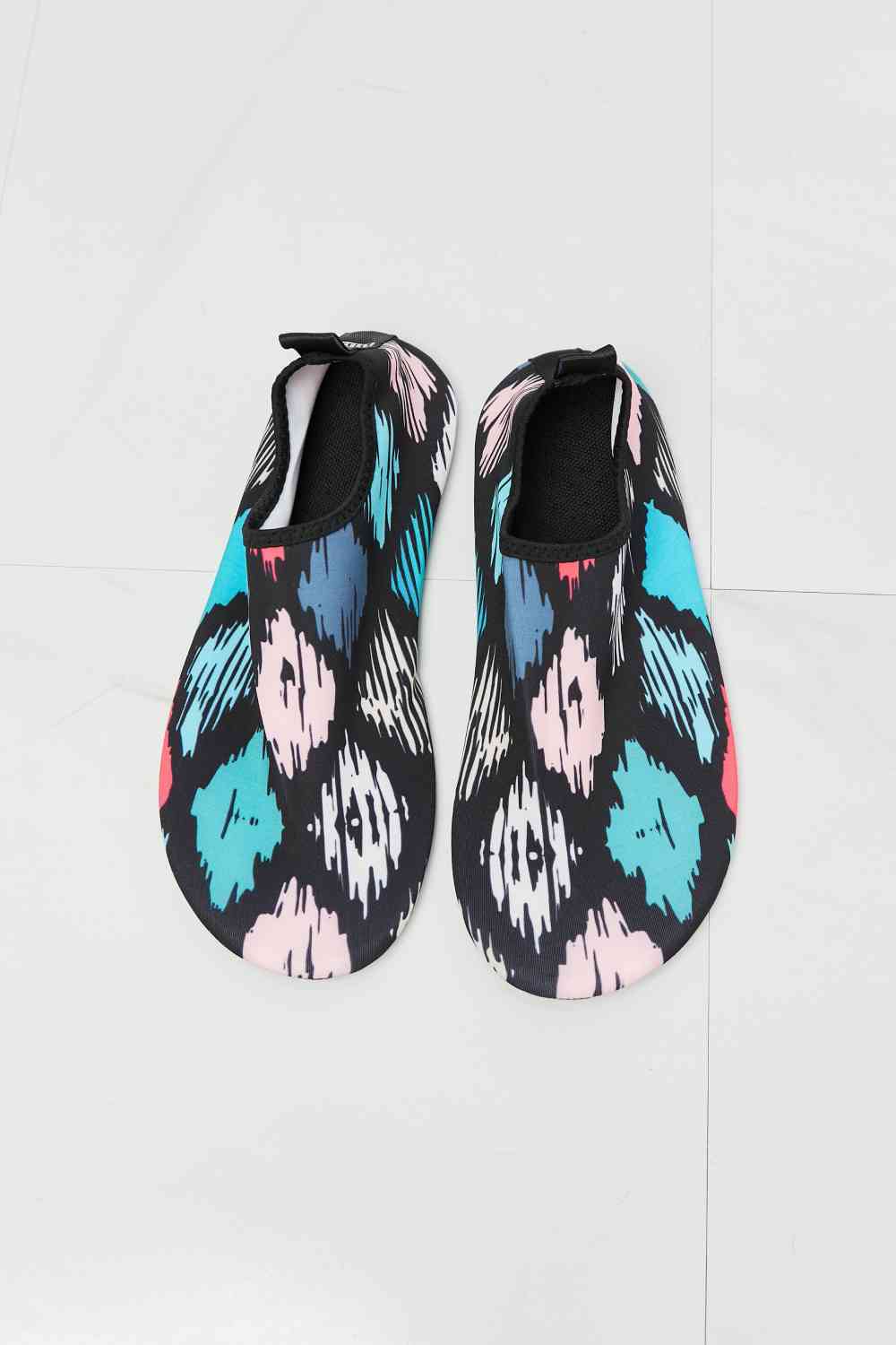 MMshoes On The Shore Water Shoes in Multi Jassorted