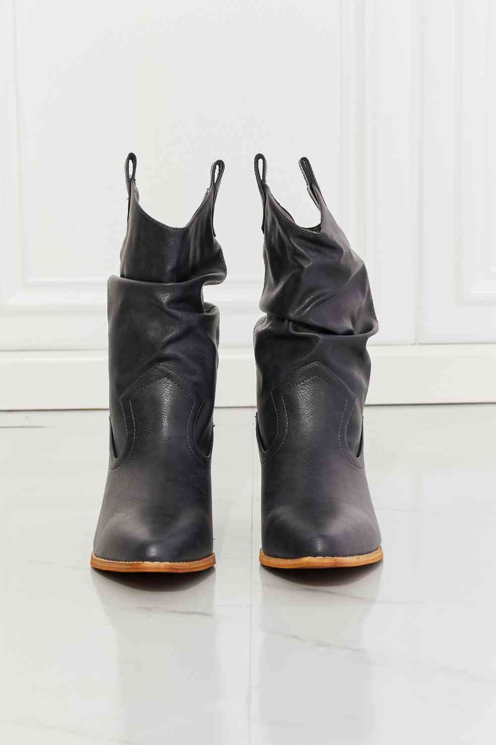 MMShoes Scrunch Cowboy Boots in Navy Trendsi