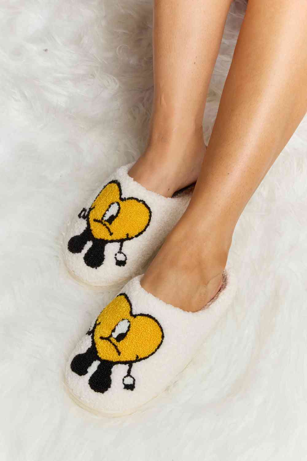 Melody Love Heart Print Plush Slippers Trendsi