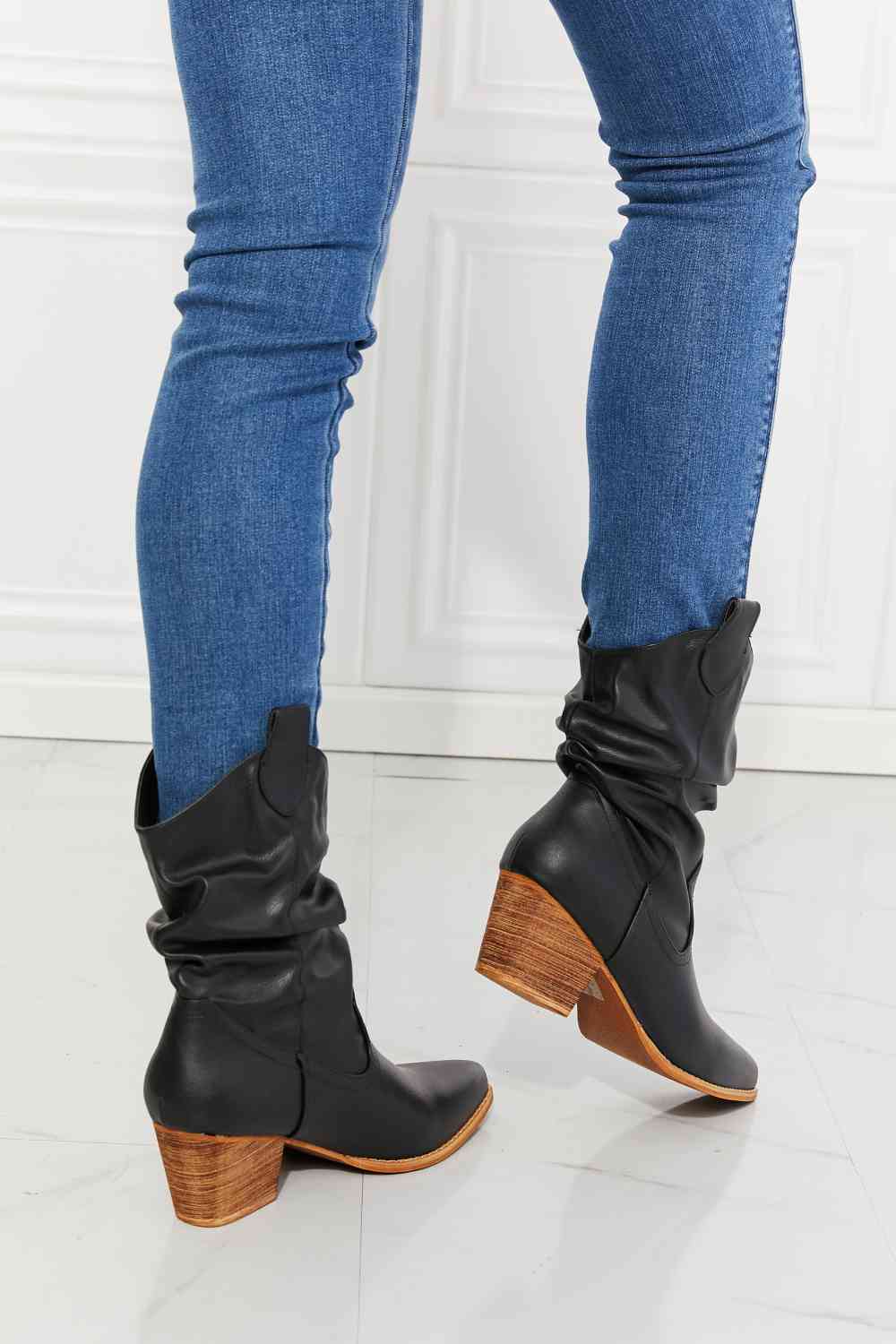 MMShoes Scrunch Cowboy Boots in Black Trendsi