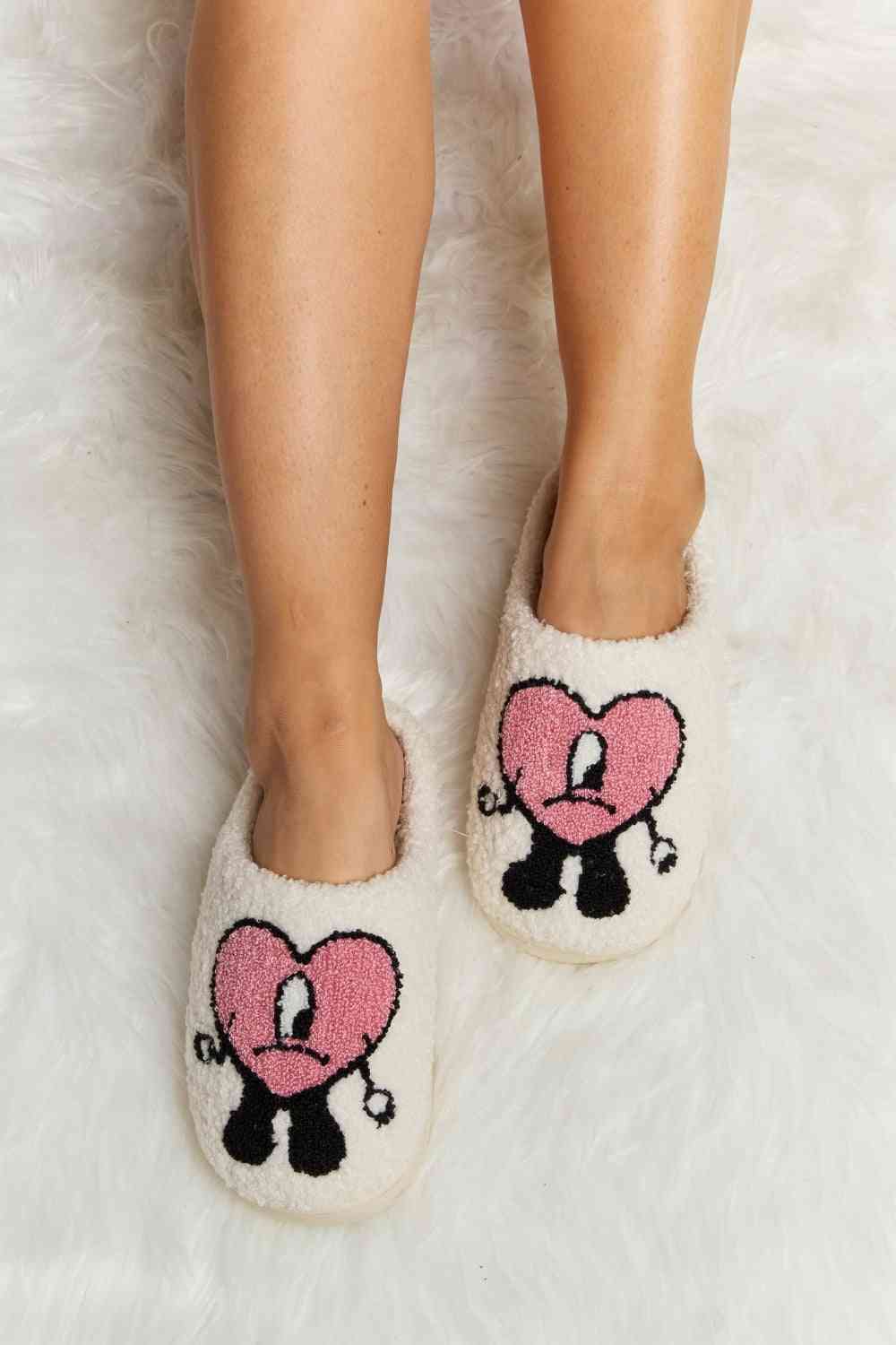 Melody Love Heart Print Plush Slippers Trendsi Dusty Pink S