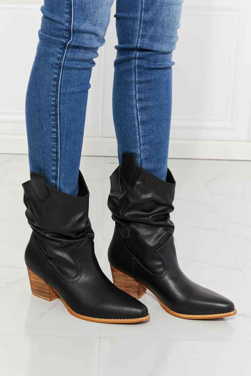 MMShoes Scrunch Cowboy Boots in Black Trendsi Black 6