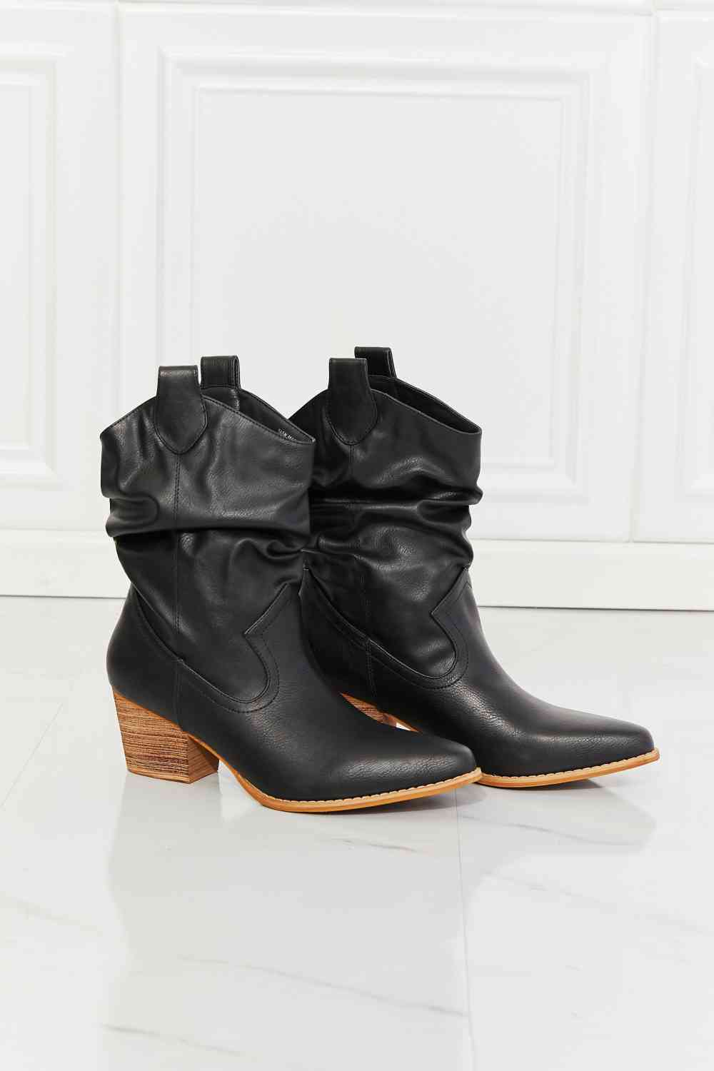 MMShoes Scrunch Cowboy Boots in Black Trendsi