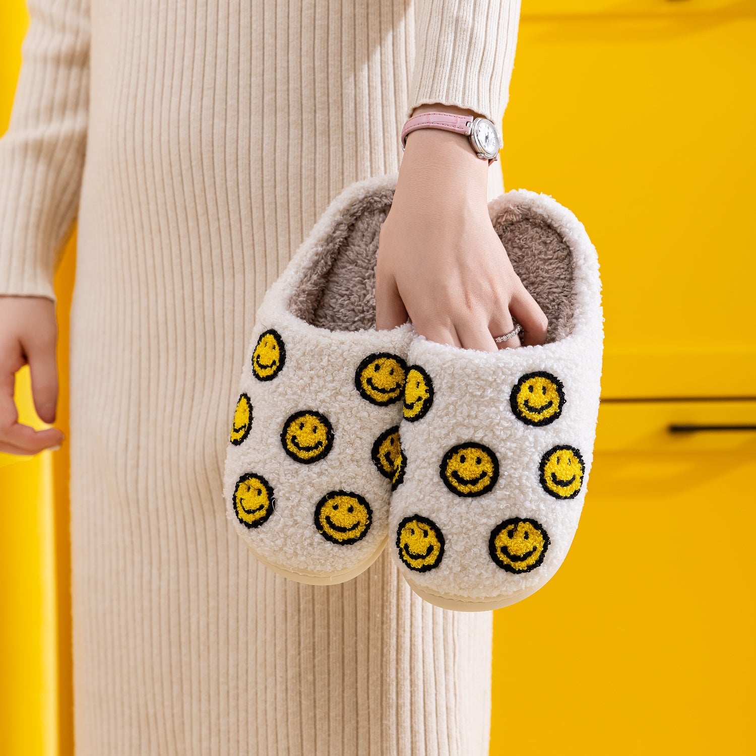 Melody Smiley Face Slippers  Trendsi   