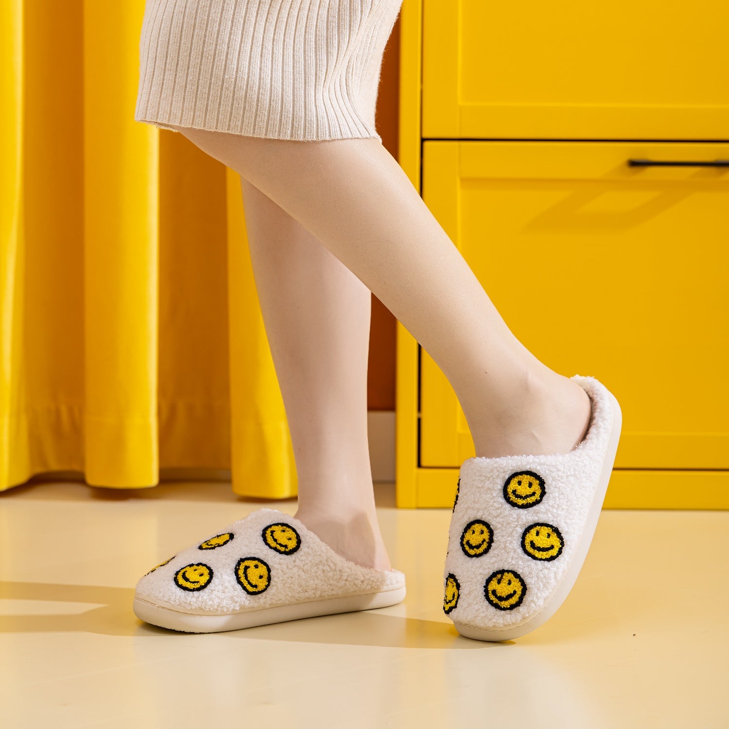 Melody Smiley Face Slippers  Trendsi   