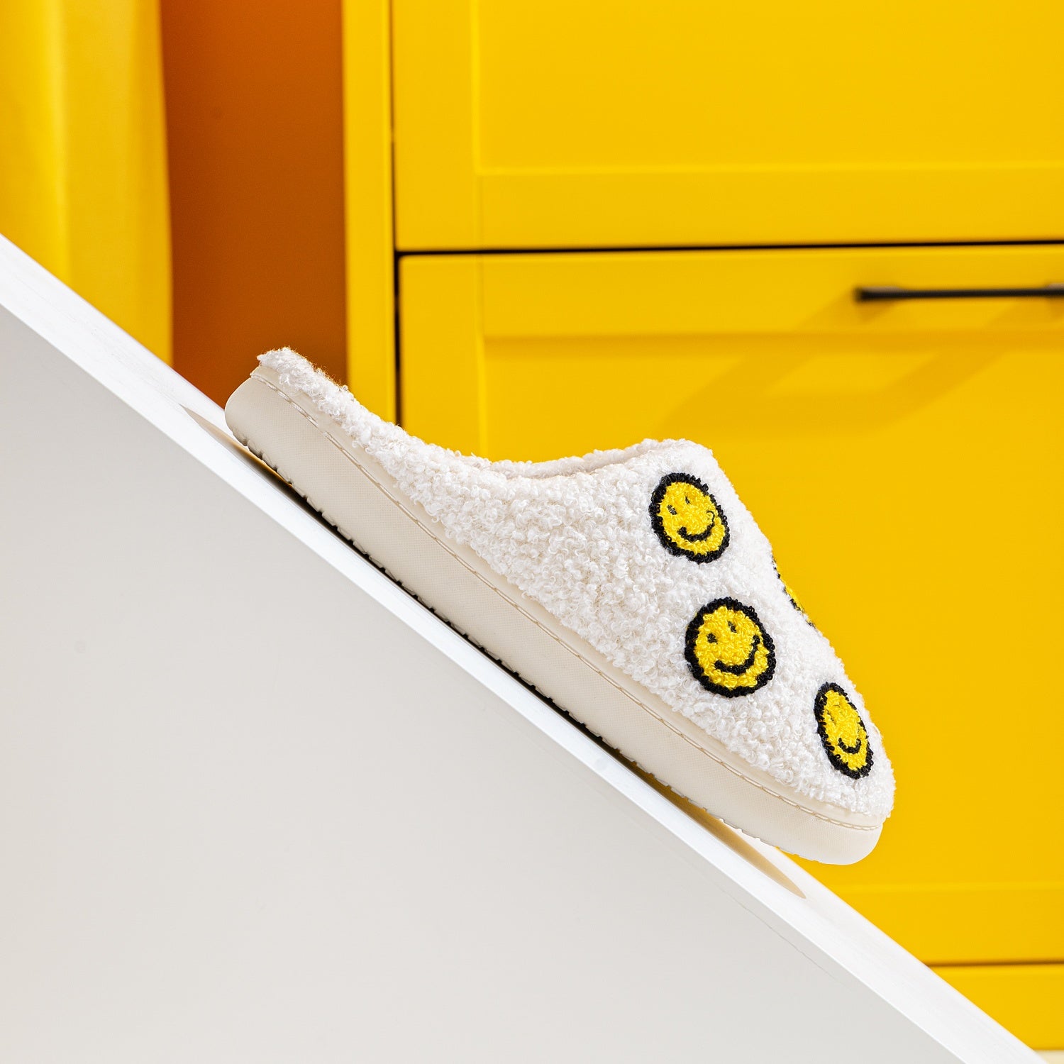 Melody Smiley Face Slippers  Trendsi   