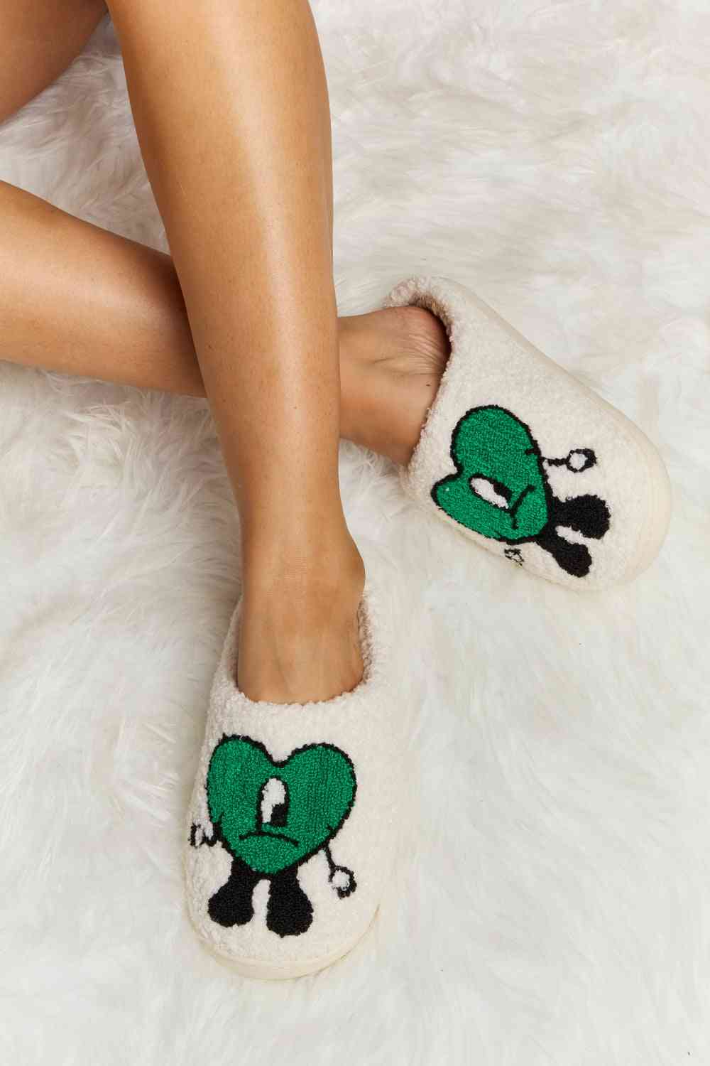 Melody Love Heart Print Plush Slippers  Trendsi Green S 