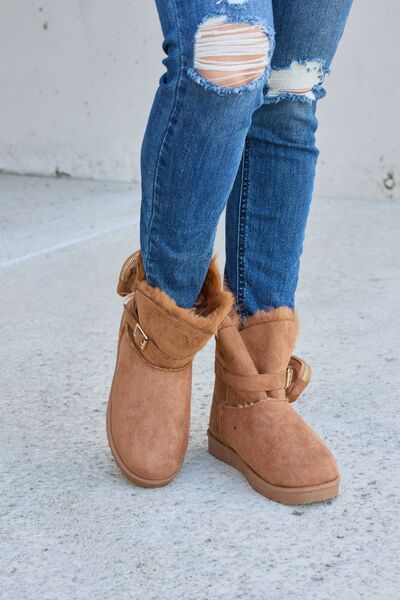 Forever Link Plush Thermal Flat Boots  Trendsi   