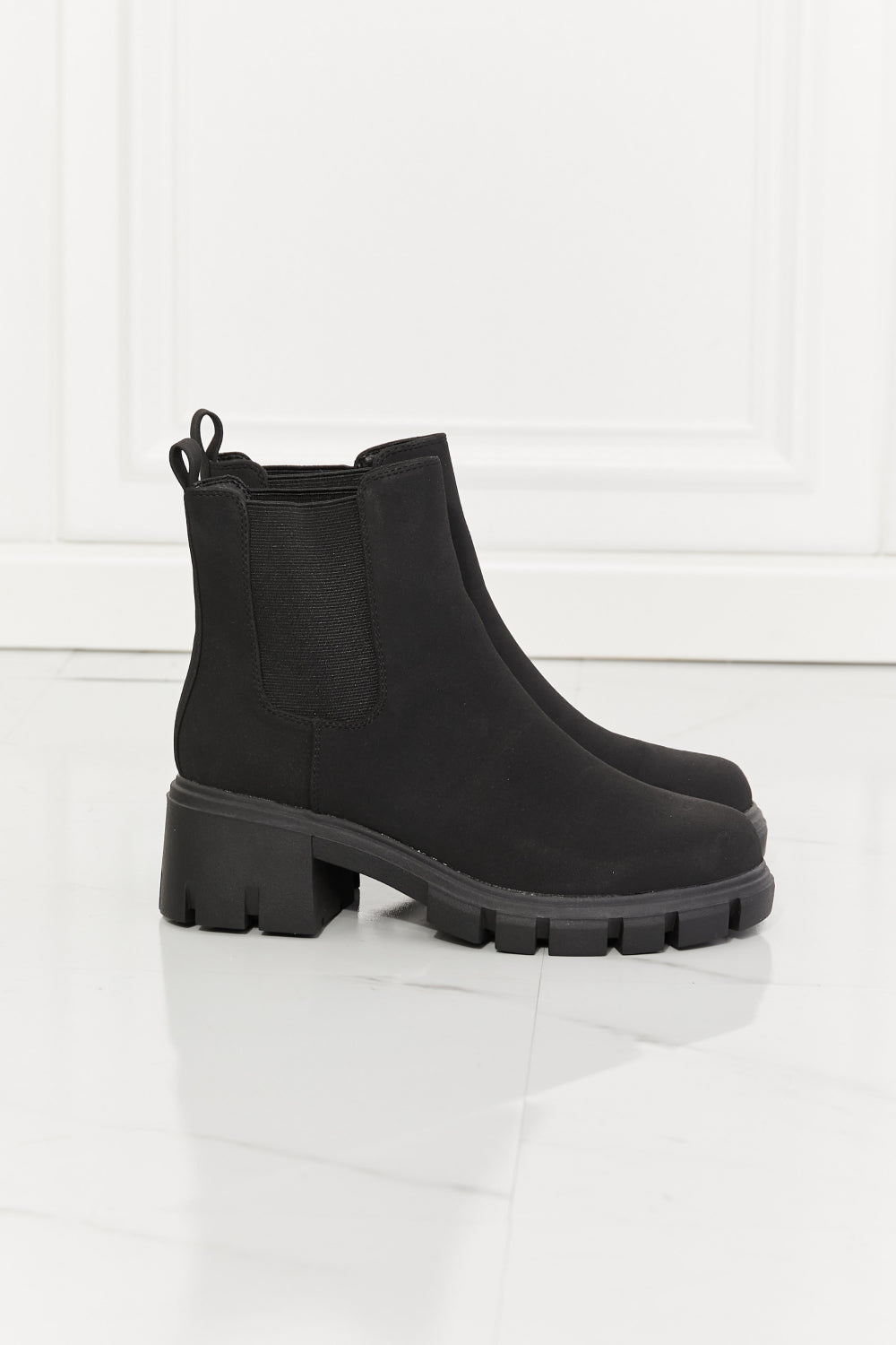 Lug Sole Chelsea Boots in Black  Trendsi   